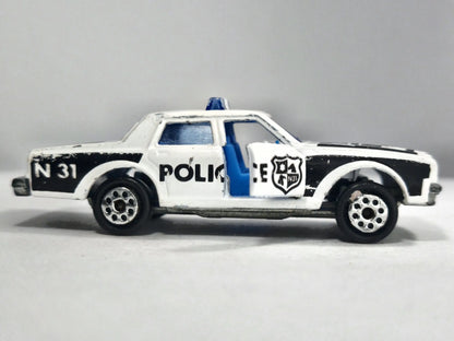 CHEVROLET IMPALA POLICE Policja Majorette Biały 1:69 – zdjęcie 4