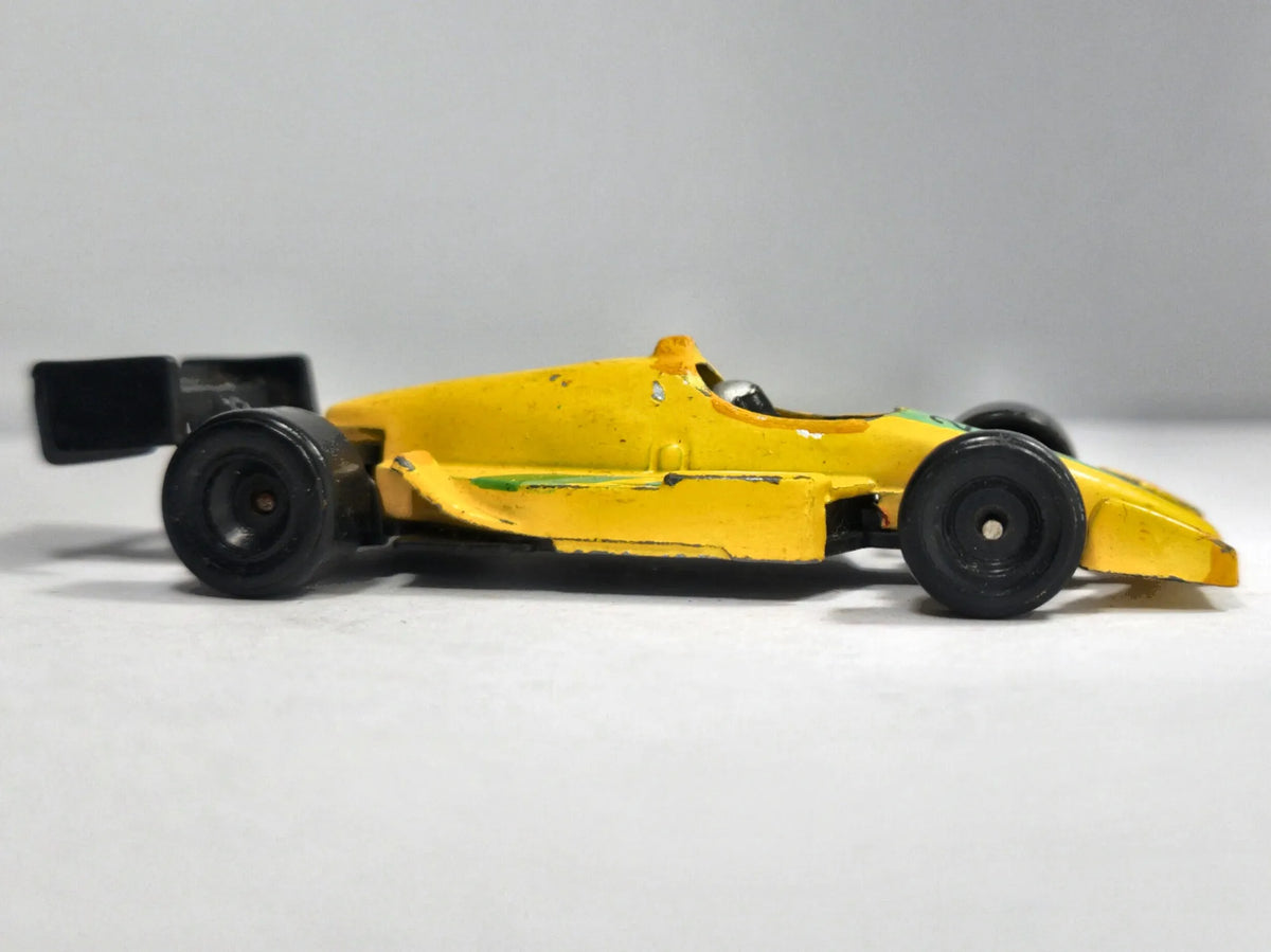 FORMUŁA 1, Unbranded, Die cast 0902/03, Żółty, 1:64, Resoraki – zdjęcie 4