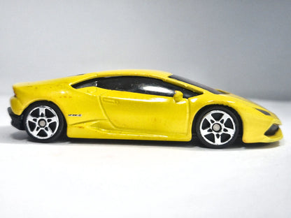 LAMBORGHINI HURACAN LP 610-4, Maisto, Die cast 11943, Żółty, 1:64, Resoraki – zdjęcie 4