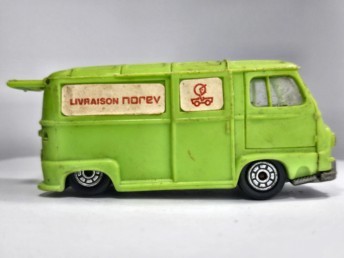 Renault Estafette Les Miniatures De Norev '70 Limonkowy 1:43 Made in France – zdjęcie 4