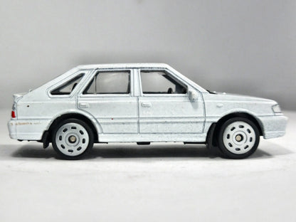 Polonez Caro Plus Welly 1:54 Hatchback Biały Luzak Samochód osobowy – zdjęcie 4