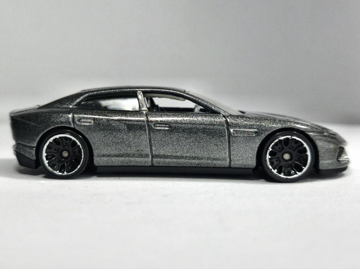 Lamborghini Estoque Hot Wheels 2011 New Models 1:64 Luzak Grafitowy – zdjęcie 4