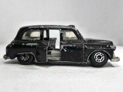 TAXI FX4R Matchbox 1986 Czarny 1:60 Made in Macau – zdjęcie 4