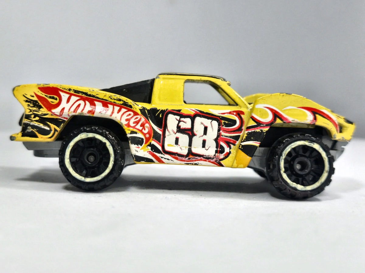 Off-Road Truck Hot Wheels 2012 1:64 63 Luzak Żółty – zdjęcie 4
