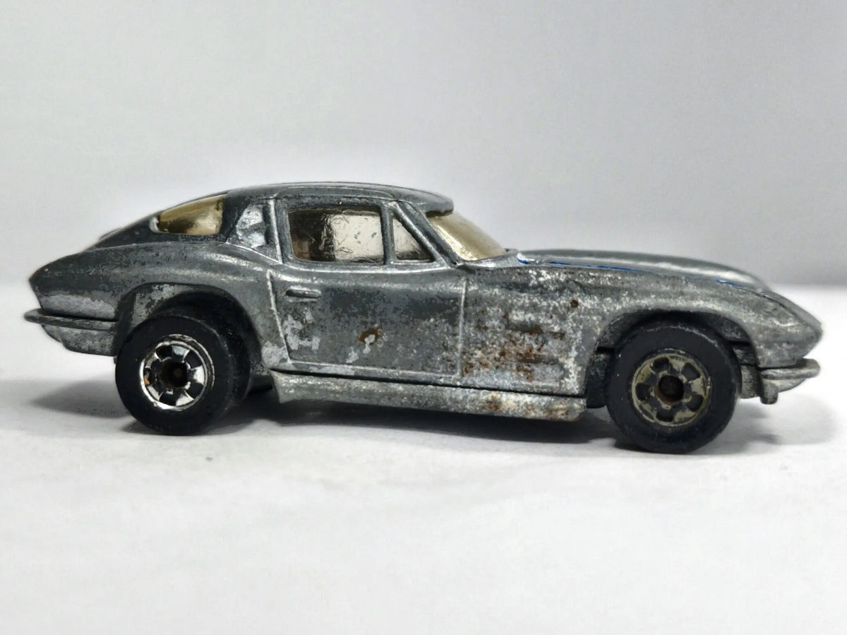 CHEVROLET CORVETTE STING RAY SPLIT WINDOW Hot Wheels 1970 1:64 2xMetal – zdjęcie 4