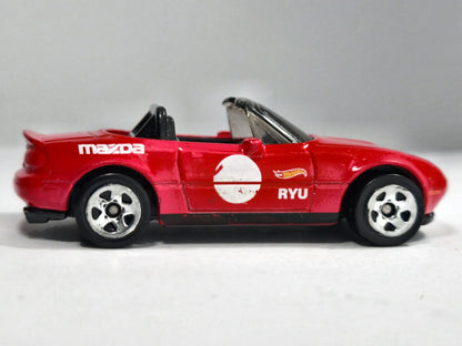 '91 Mazda MX-5 Miata Hot Wheels 2018 Mainline 1:64 Luzak Czerwony – zdjęcie 4