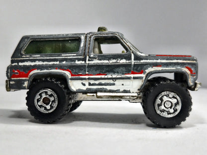 4X4 CHEVY BLAZER Matchbox 1983 Patyna Biały 1:50 Made in Macau – zdjęcie 4