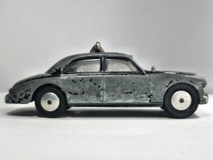 Riley Pathfinder Corgi 1958-1963 Srebrny 1:43 Made in United Kingdom – zdjęcie 4