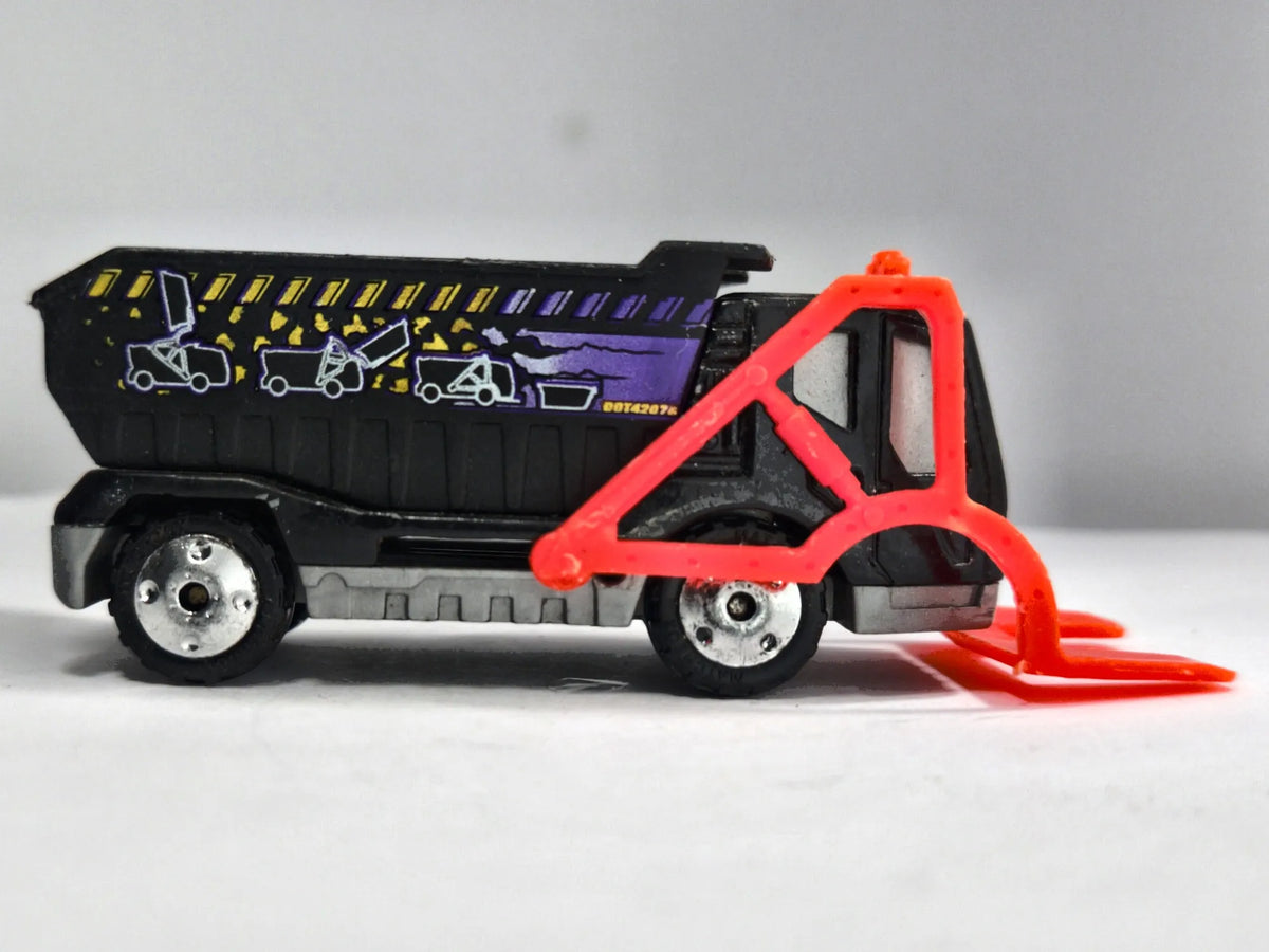 Ciężarówka Trash Truck Hero City Town Services Matchbox 2001 Czarny 1:64 – zdjęcie 4