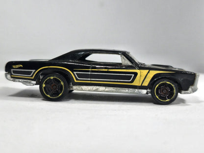 '67 Pontiac GTO Hot Wheels 2007 Muscle Mania 1:64 Luzak Czarny Muscle Car – zdjęcie 4