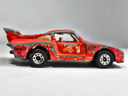 Porsche 935 Turbo Matchbox 1:64 Made in France Luzak Czerwony – zdjęcie 4