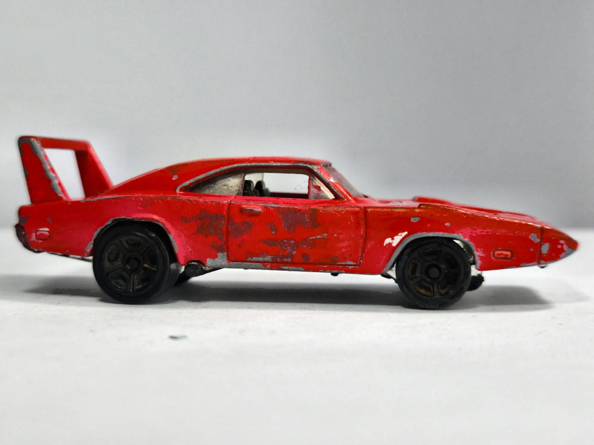 PLYMOUTH SUPERBIRD, DAYTONA, Hot Wheels 1995, X1638, Czerwony 1:64 Resoraki – zdjęcie 4