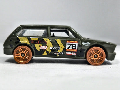 Volkswagen Brasilia Hot Wheels 2010 New Models 1:64 78 Luzak Zielony – zdjęcie 4