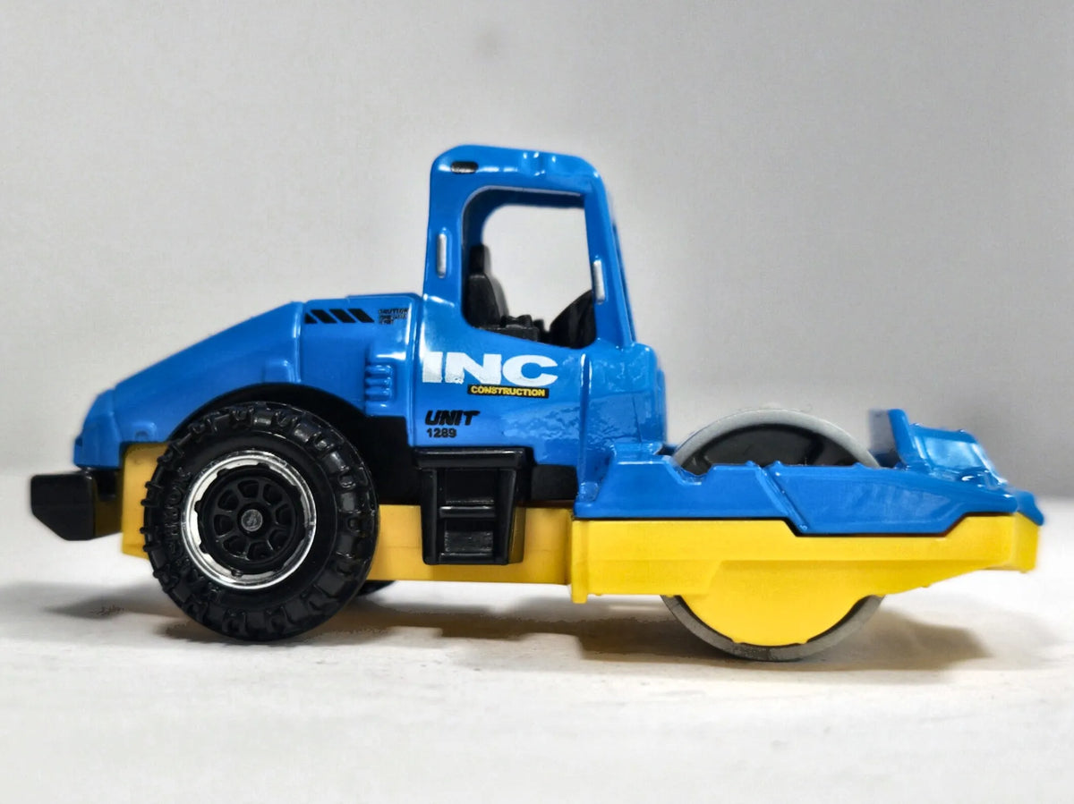 Road Roller Matchbox 2021 1:64 Walec drogowy Niebieski Budowa – zdjęcie 4