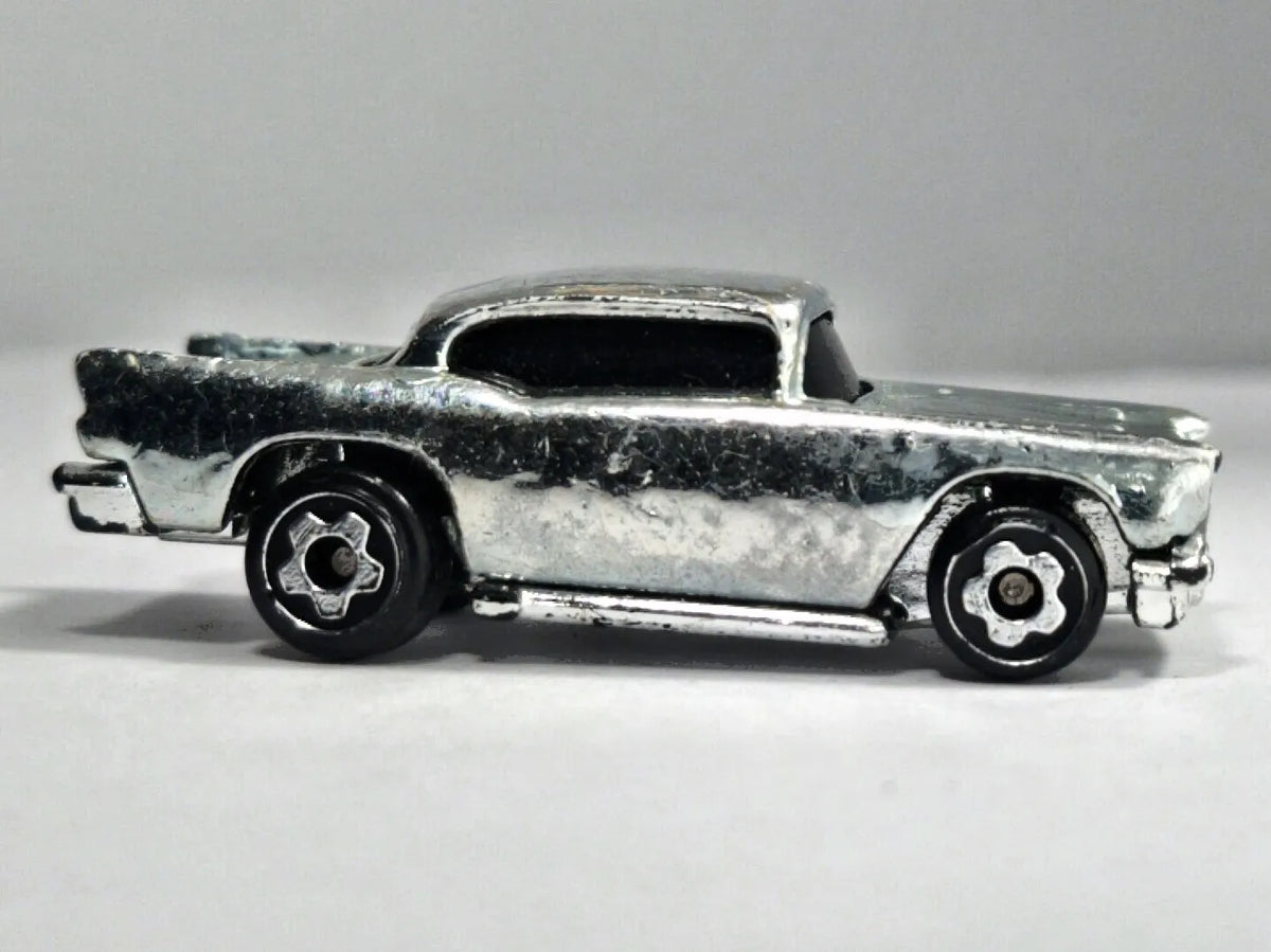 CHEVROLET BEL AIR 1957 Hot Wheels Srebrny chrom 1:87 Made in United States – zdjęcie 4