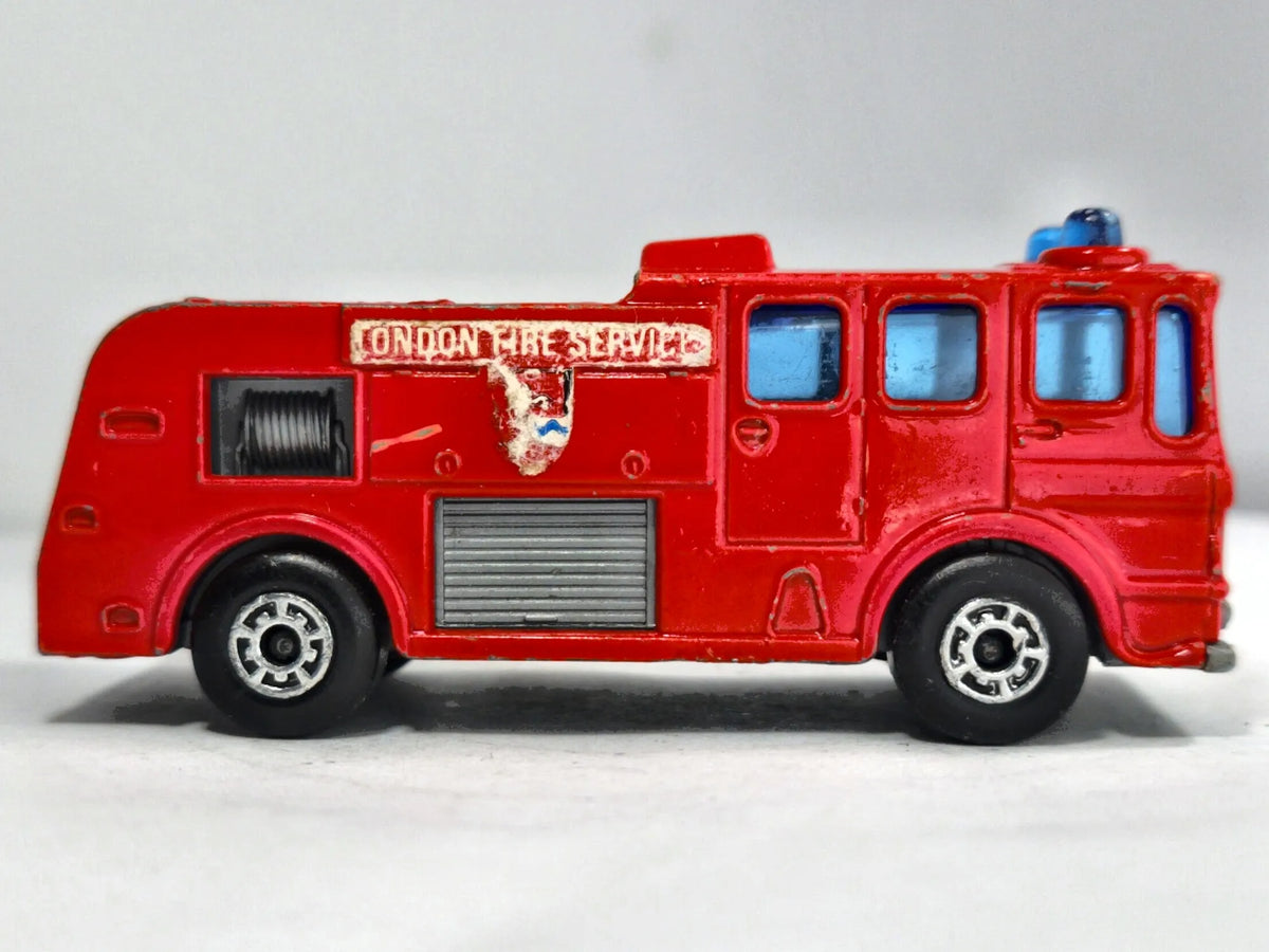Merryweather Fire Engine Matchbox 1969 Matchbox Series 1:64 Straż pożarna – zdjęcie 4