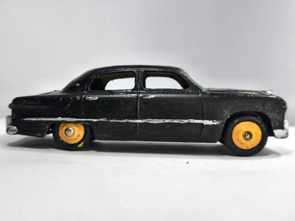 FORD SEDAN Dinky Toys '50 Czarny 1:43 Made in England – zdjęcie 4