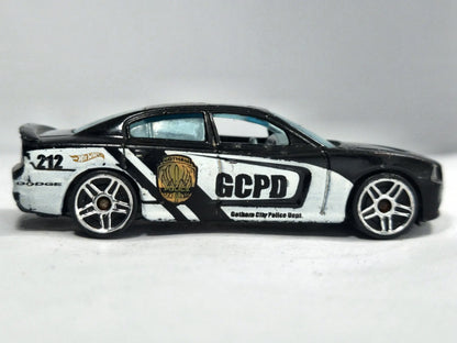 Dodge Charger R/T Hot Wheels 2011 1:64 TO PROTECT AND SERVE Luzak Policja – zdjęcie 4