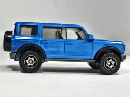 Ford Bronco Matchbox 2021 Mainline 1:64 Luzak Niebieski – zdjęcie 4