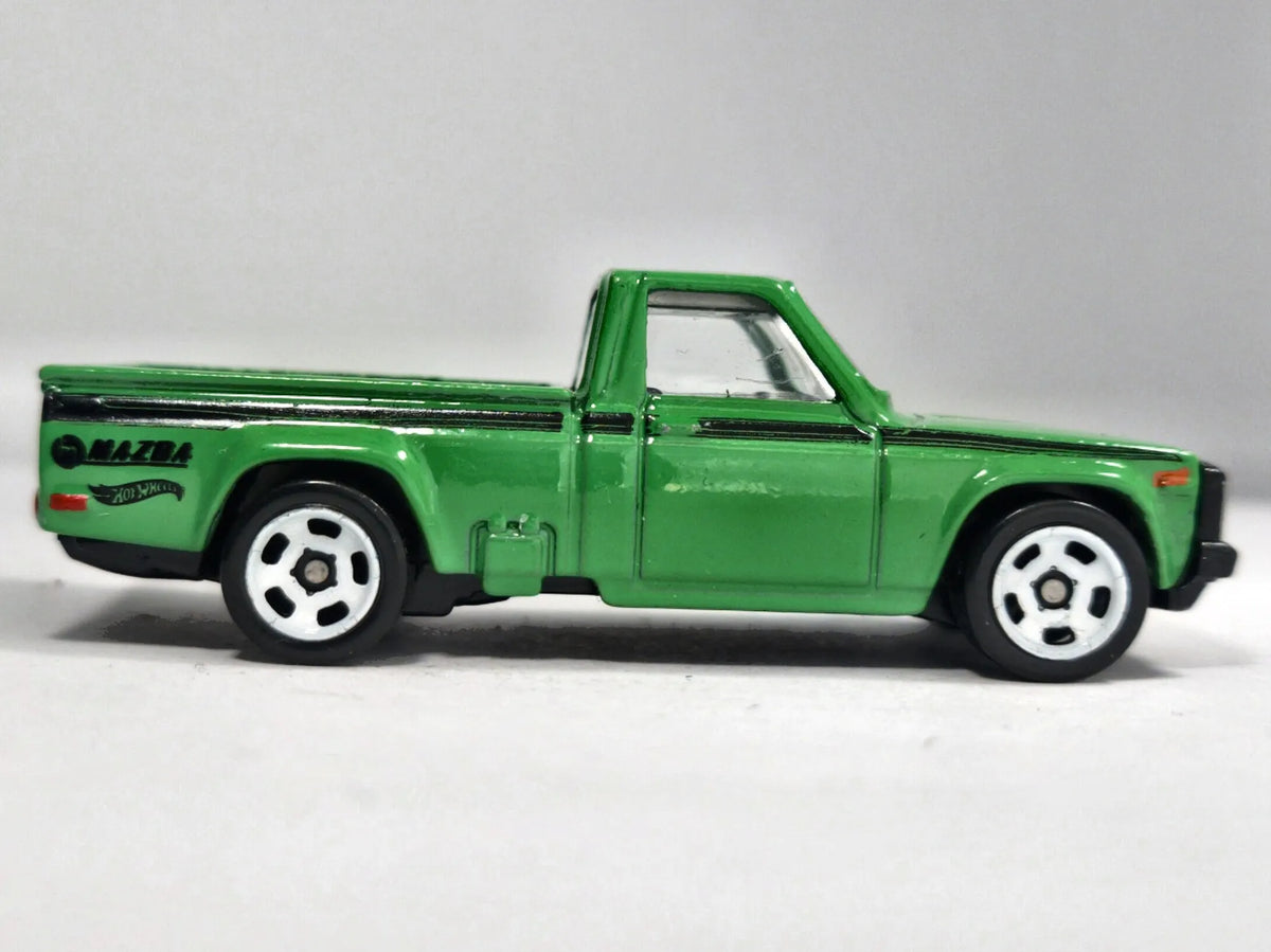 Mazda Repu Hot Wheels 2016 HW Hot Trucks 1:64 Pickup Rotary Power Luzak – zdjęcie 4