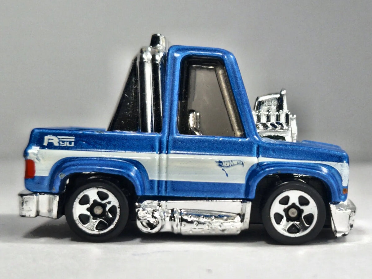 '83 CHEVY SILVERADO TOON'D, Hot Wheels 2021, Die cast HCT26 Niebieski, 1:64 – zdjęcie 4