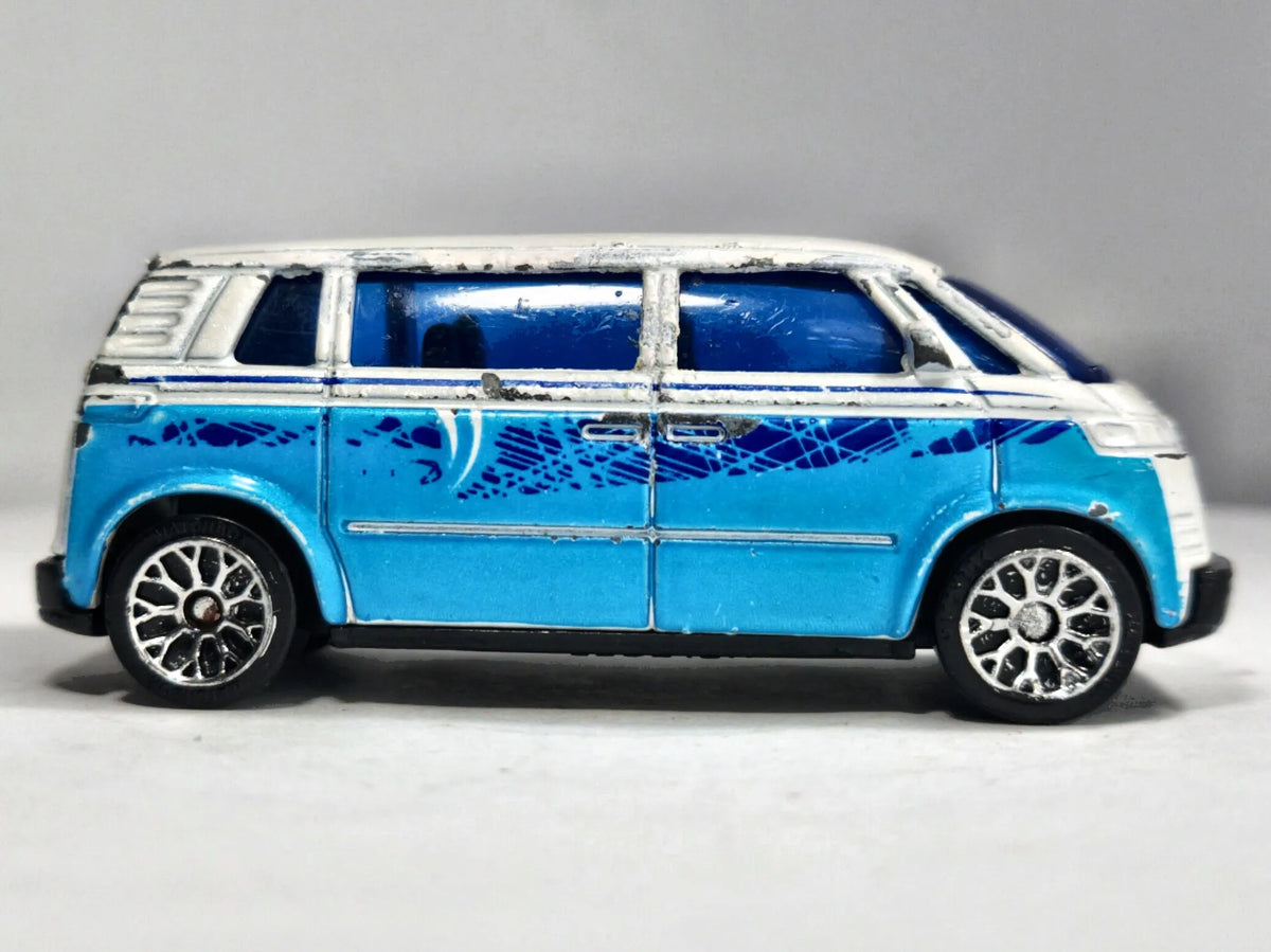 Volkswagen Microbus Matchbox 2001 Biały 1:58 – zdjęcie 4
