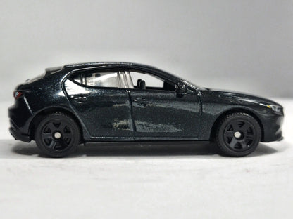 Mazda 3 (Bp) Hatchback Matchbox 1:64 Ciemny zielony Samochód osobowy – zdjęcie 4