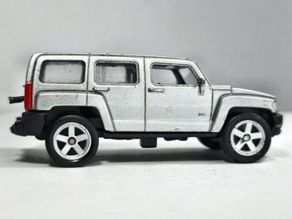 Hummer H2 Welly 1:64 Luzak Srebrny – zdjęcie 4