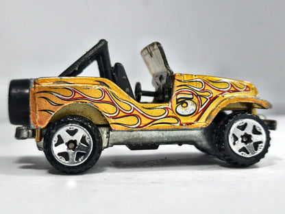 Jeep Scrambler Hot Wheels 1980 1:64 5 Luzak Złoty 2xMetal – zdjęcie 4