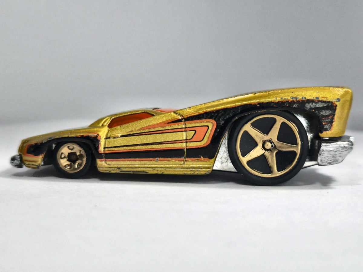 '74 CHEVY MONTE CARLO, Seria Hardnoze, Hot Wheels 2003, Die cast Złoty 1:64 – zdjęcie 4