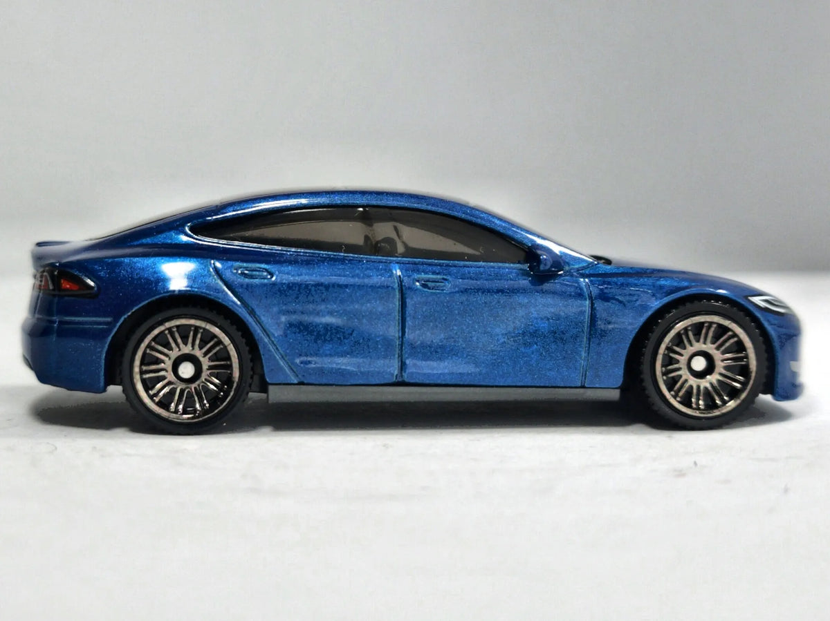 Tesla Model S Matchbox 2022 1:64 Niebieski Samochód osobowy – zdjęcie 4