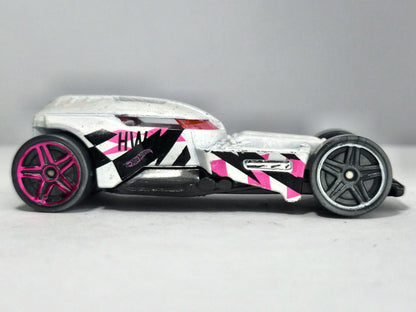 HW50 CONCEPT Hot Wheels 2018 Biały 1:64 – zdjęcie 4