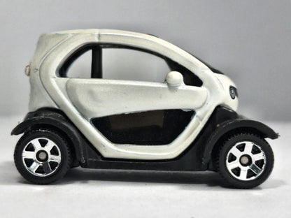 RENAULT TWIZY Matchbox 2022 Biały 1:41 – zdjęcie 4