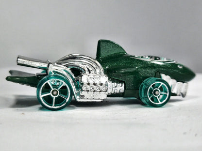 Sharkruiser Hot Wheels 2001 1:64 Luzak Zielony – zdjęcie 4