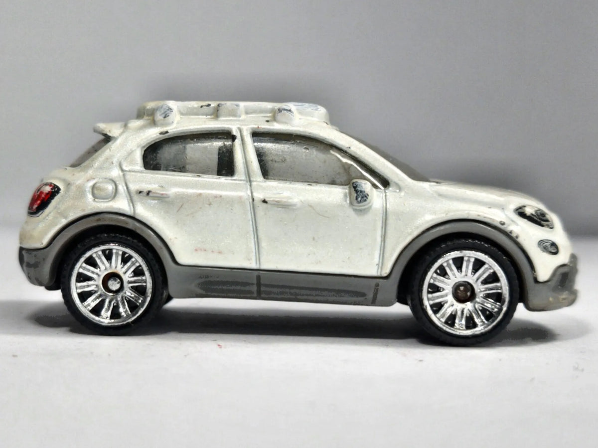 2016 FIAT 500X, Matchbox 2016, Die cast MB1037, Biały, 1:64, Resoraki – zdjęcie 4