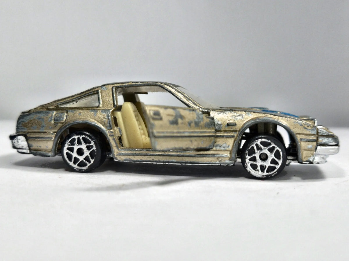 Datsun 280Zx Summer '90 Złoty 1:57 – zdjęcie 4