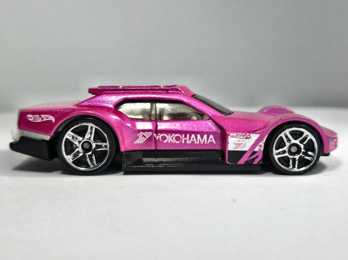 Driftsta Hot Wheels 2014 1:64 YOKOHAMA Luzak Różowy – zdjęcie 4