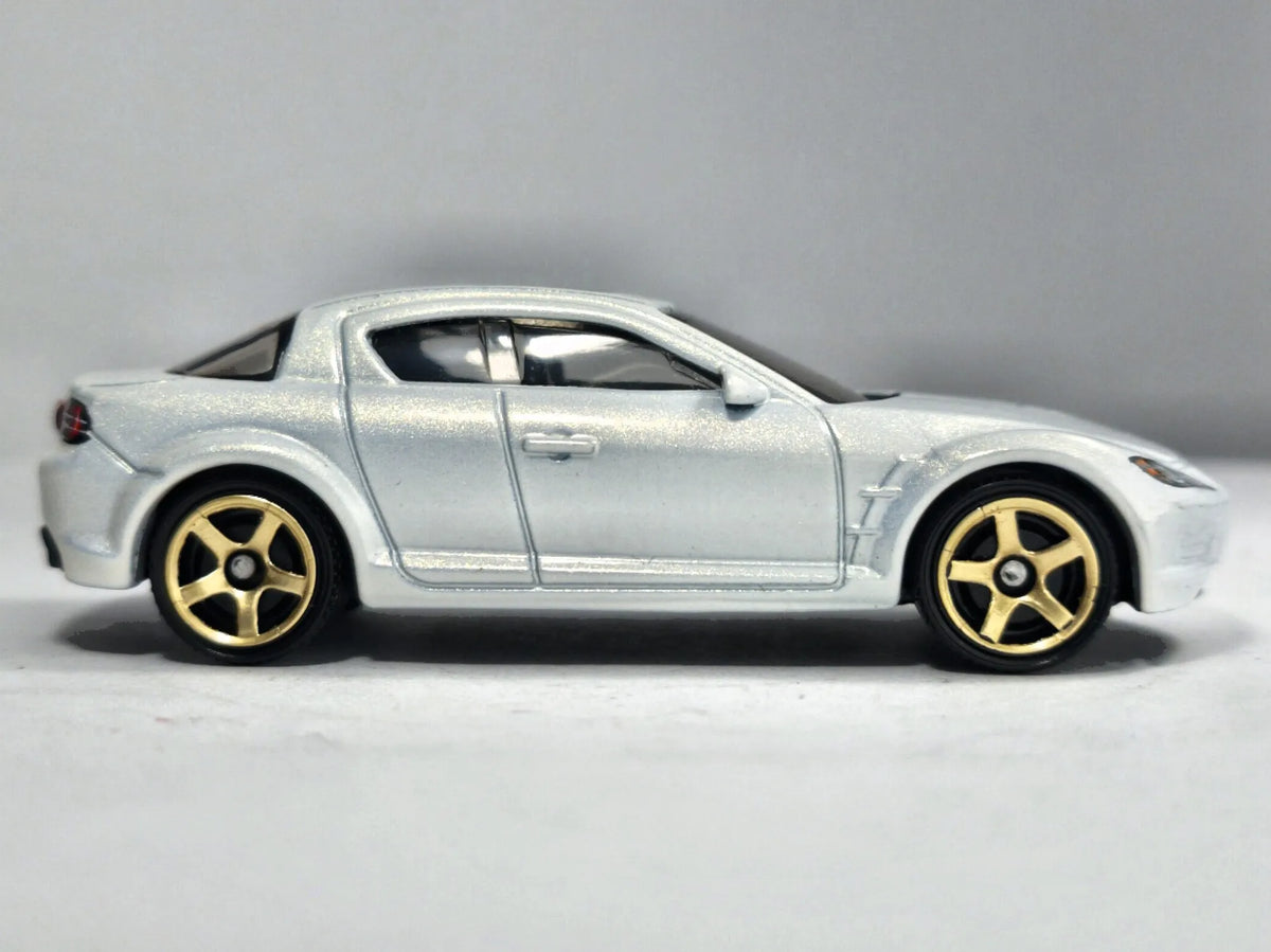 Mazda Rx-8 Matchbox 2022 1:64 Biały – zdjęcie 4