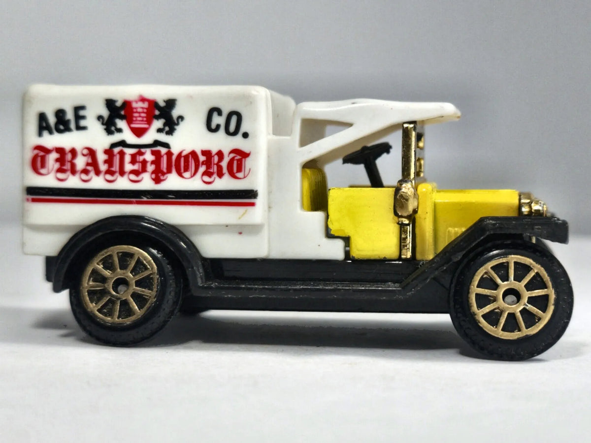 VINTAGE DELIVERY TRUCK, Reader's Digest, Die cast 607612, Biały, 1:64 – zdjęcie 4