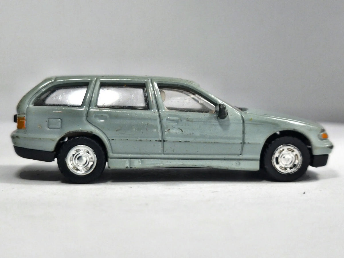 BMW 325I Touring Cararama 1:64 Kombi Luzak Zielony – zdjęcie 4