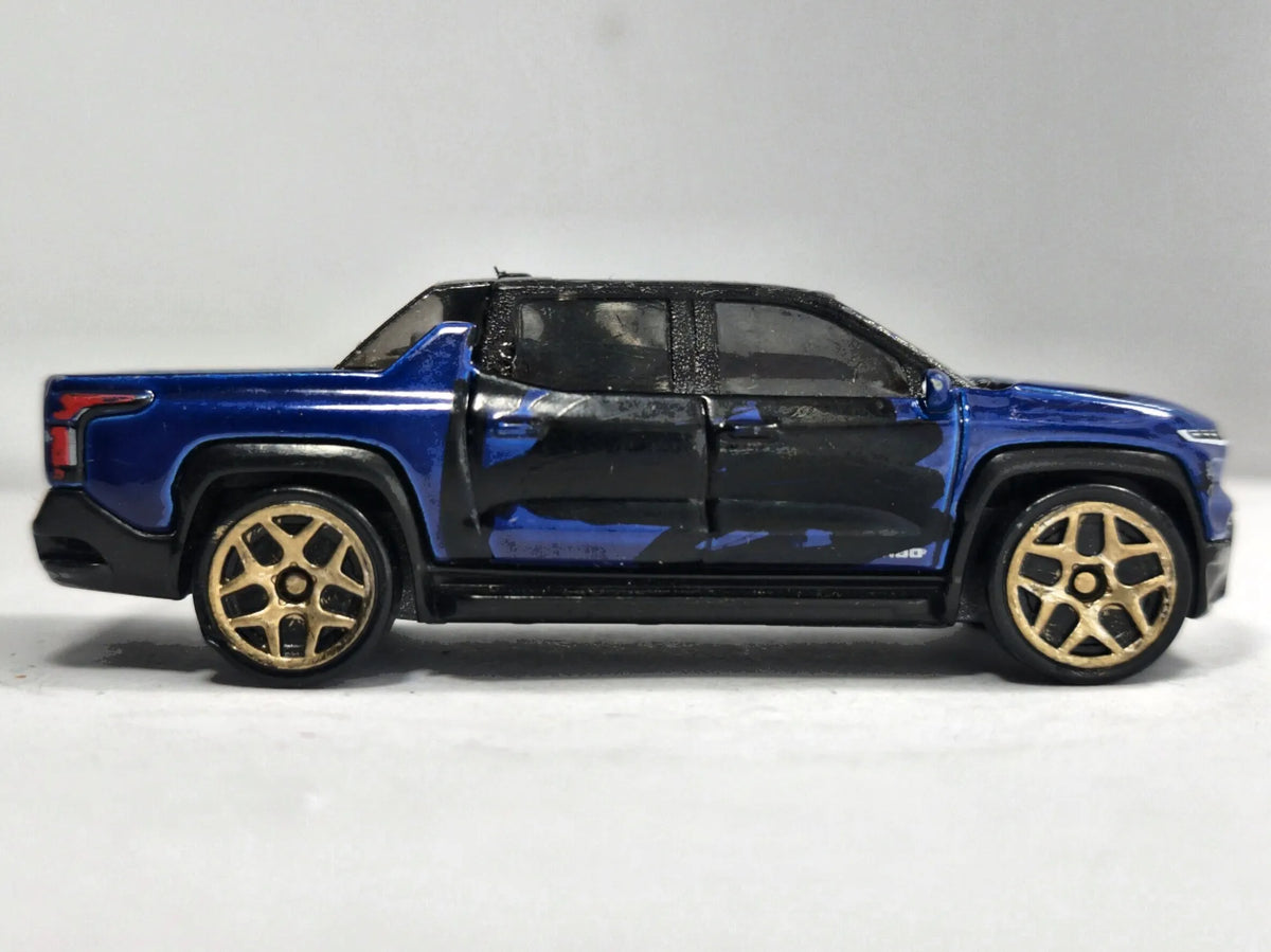 Silverado Ev Hot Wheels 2023 1:60 Pickup Niebieski – zdjęcie 4
