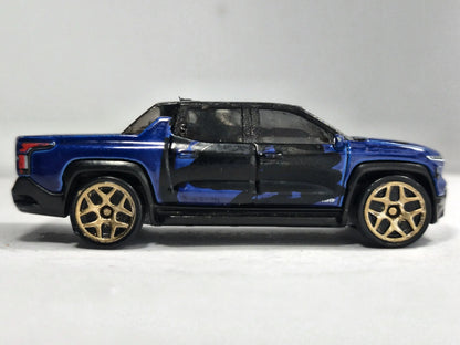 Silverado Ev Hot Wheels 2023 1:60 Pickup Niebieski – zdjęcie 4