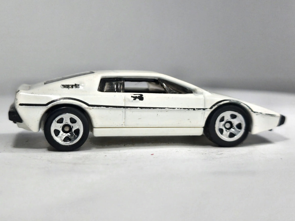 Lotus Esprit S1 Hot Wheels 1977 1:64 Luzak Biały – zdjęcie 4
