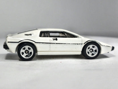 Lotus Esprit S1 Hot Wheels 1977 1:64 Luzak Biały – zdjęcie 4