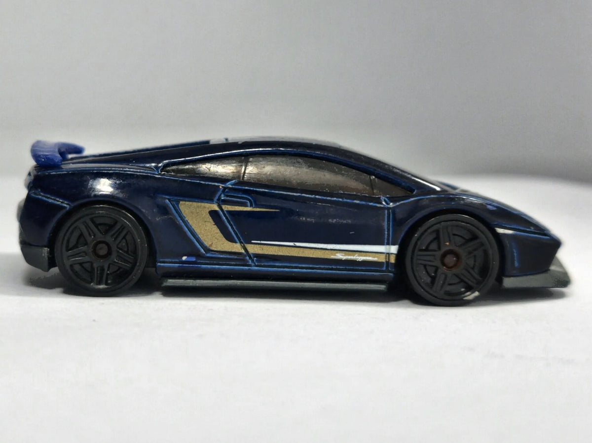 Lamborghini Gallardo LP 570-4 Hot Wheels 2010 1:64 Luzak Niebieski – zdjęcie 4