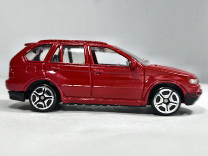 BMW X5 (E53) Motor Max 1:64 Luzak Czerwony – zdjęcie 4