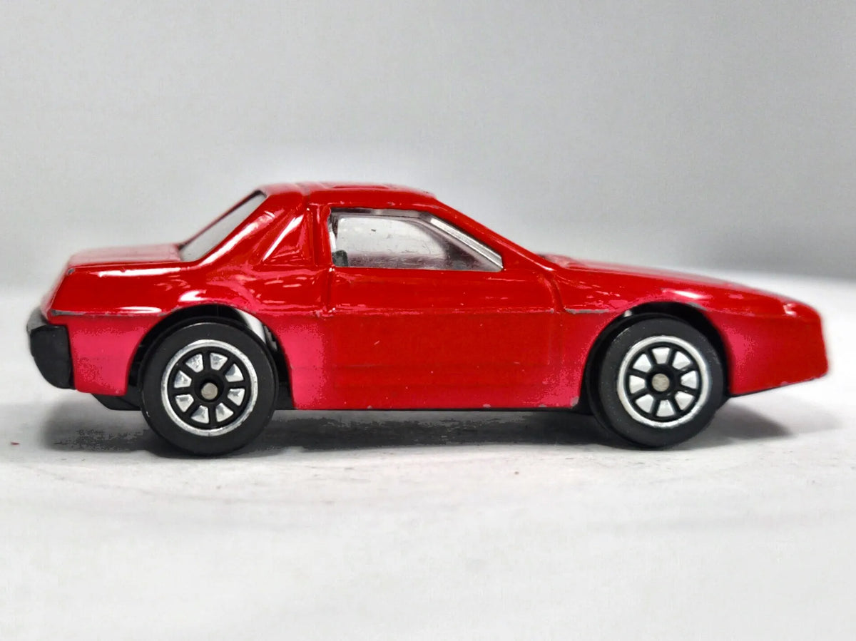 Pontiac Fiero Welly 1:64 Luzak Czerwony – zdjęcie 4