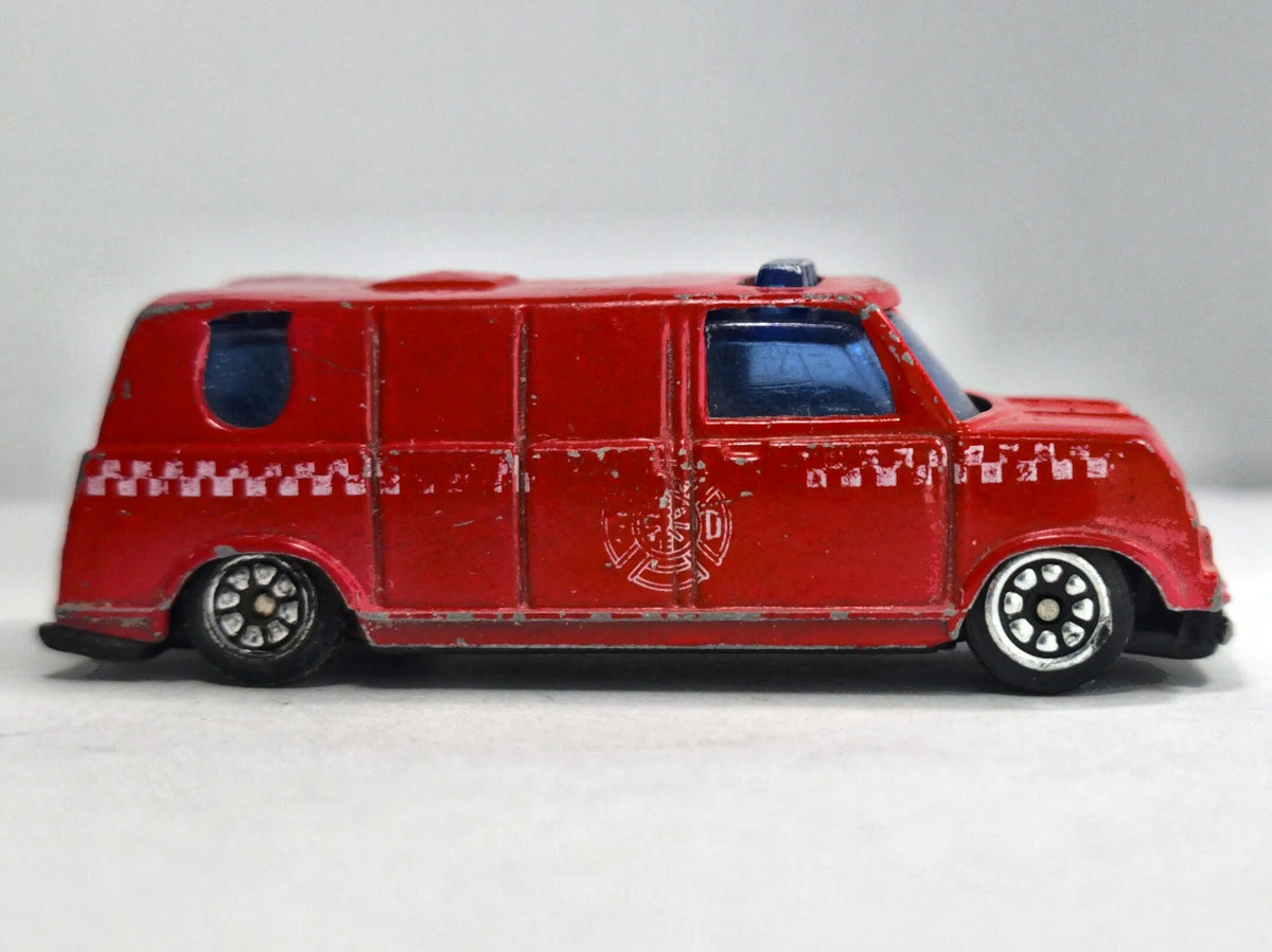 DODGE B-SERIES, STRAŻ POŻARNA, Summer 1986, Die cast TG-883, Czerwony, 1:64 – zdjęcie 4
