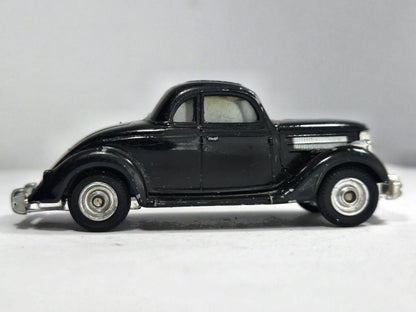 Ford Coupe 1937 Ertl 1:56 Luzak Czarny – zdjęcie 4