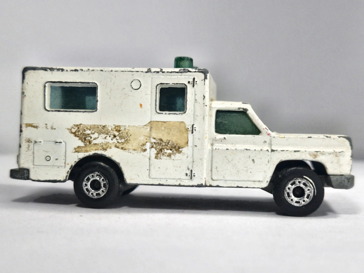 AMBULANCE Superfast Matchbox 1977 Biały 1:57 Made in England – zdjęcie 4